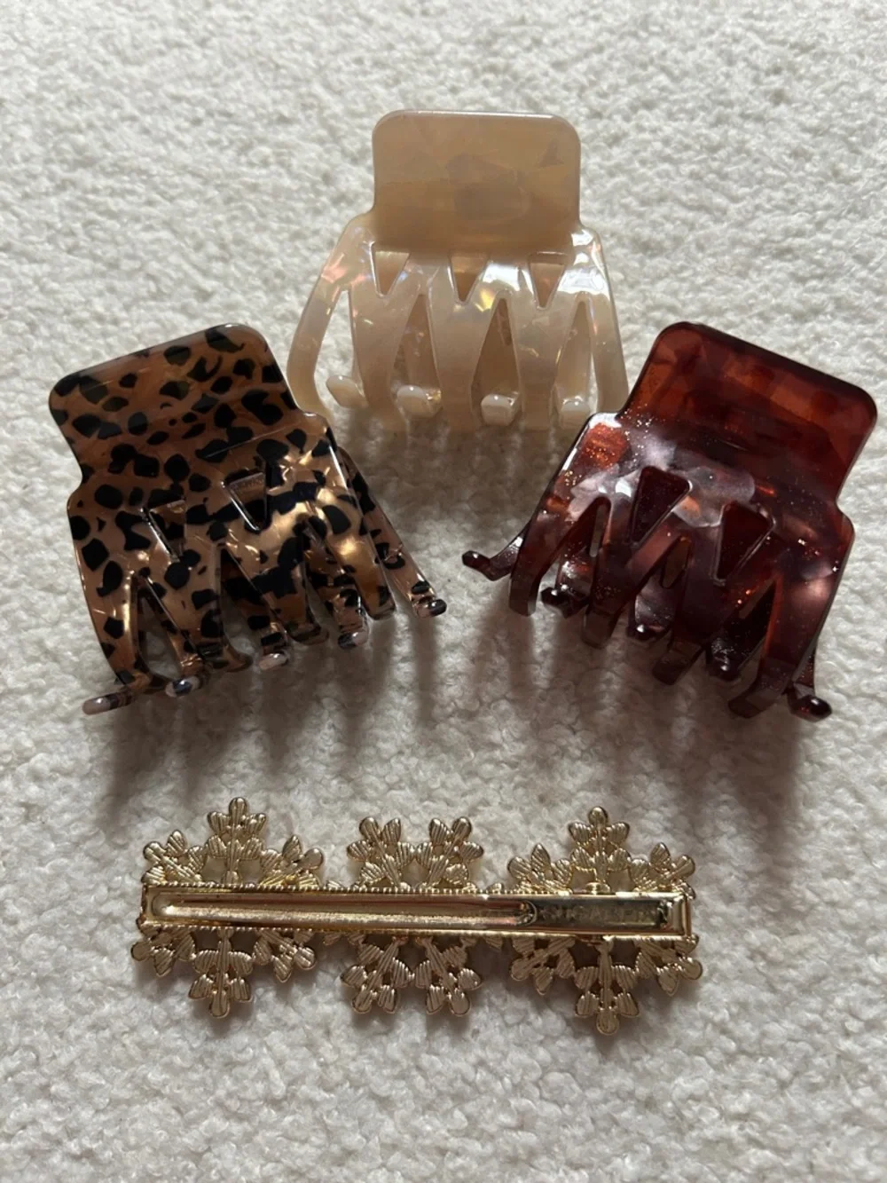 Sugarfix Pearl Snowflake Hair Clip & Bundle - Picture 2 of 3